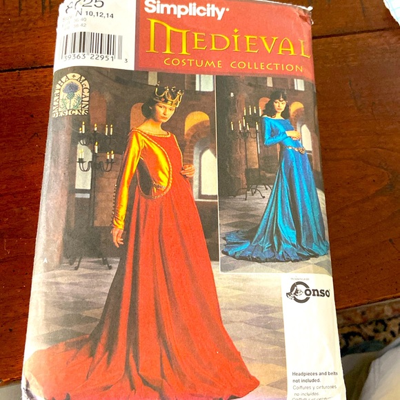 🪡 Simplicity MISSES MEDIEVAL Costumes Sewing Pattern 8728 - Picture 1 of 4